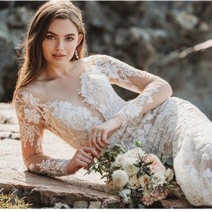 Allure Wedding Gown Style 9623 Size 12 Nude/Champ/Iv